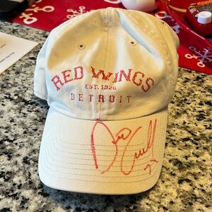 Autographed Detroit red wings hat